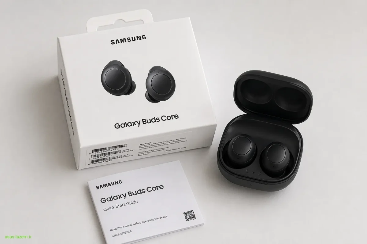 نمای کلی هدفون بلوتوثی سامسونگ مدل Galaxy Buds Core درون جعبه و کیف شارژ