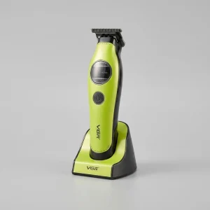 ماشین اصلاح موی صورت شارژی وی جی ار مدل V-880 T با تیغه سرامیکی خودتیز شونده، طراحی ارگونومیک، قابلیت شارژ سریع و اصلاح با شماره صفر
